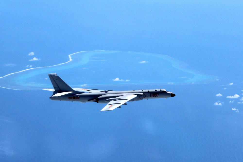 KINEZI OSTVARUJU PLAN: Bombarderi dugog dometa 1. put sleteli na ostrvo u Južnom kineskom moru!