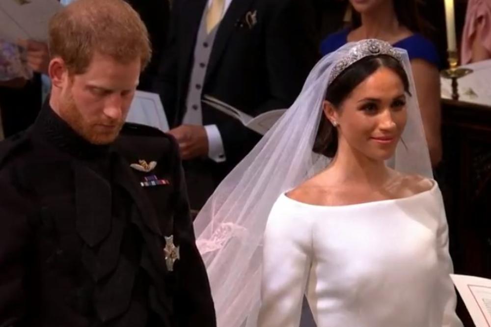 PRAZNO MESTO U CRKVI KRIJE JEZIVU TAJNU: Najtužniji detalj sa venčanja princa Harija i Megani mnogi nisu ni primetili!