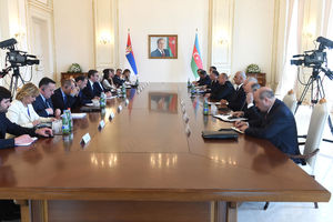 POČEO SASTANAK SRPSKE I AZERBEJDŽANSKE DELEGACIJE U BAKUU: Razgovori o ekonomskoj saradnji, biće potpisano više dokumenata (FOTO)