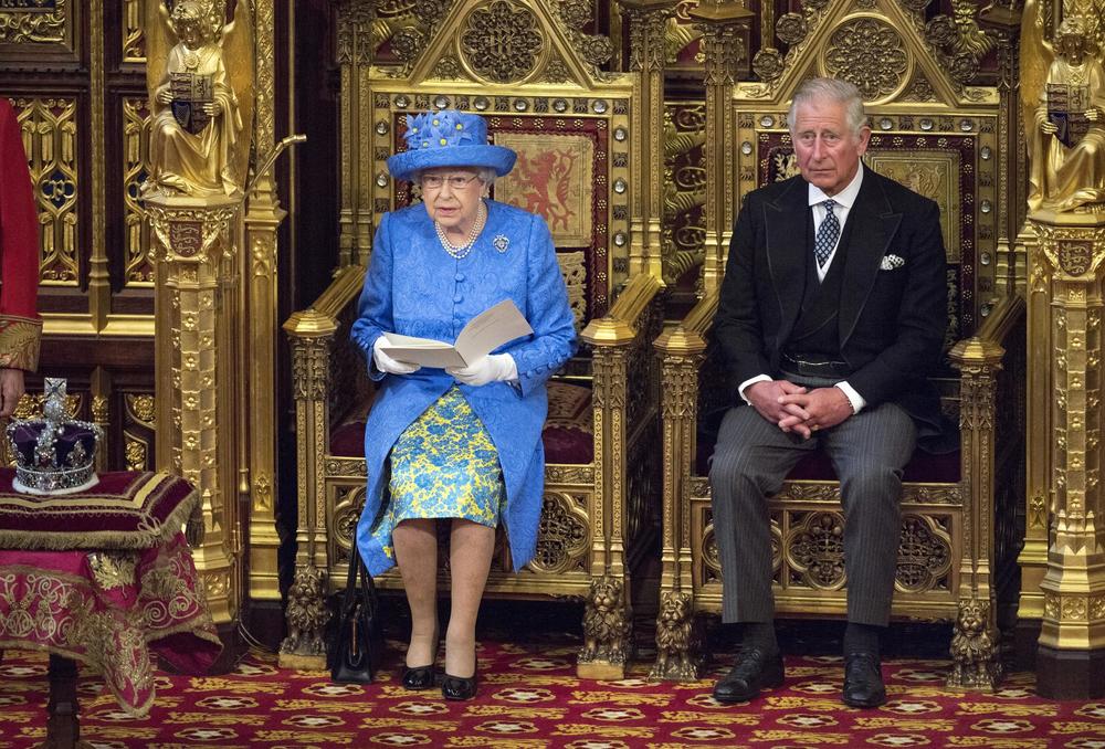 kraljica Elizabeta II, princ Čarls, Parlament Velike Britanije