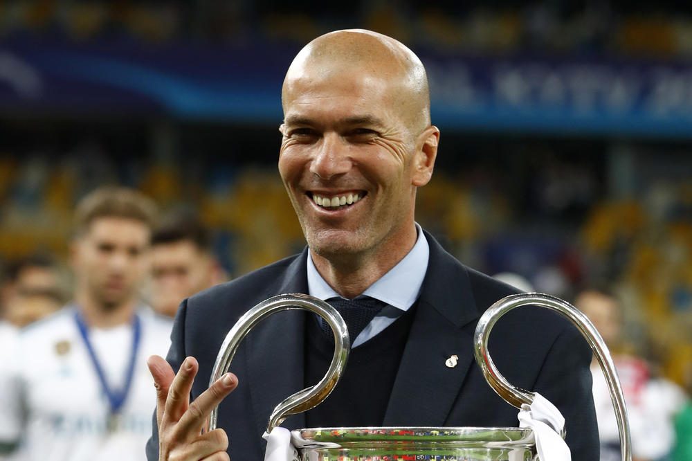 ZIDAN UŽIVA, ALI PORUČUJE: Ronaldo mora da ostane