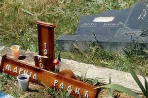VANDALIZAM U ORAHOVCU: Polomlјene krstače Srba sahranjenih pre samo 2 meseca