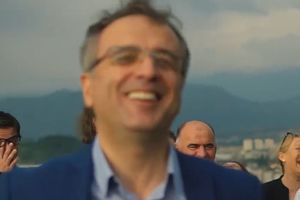 POSLEDNJI PLES LIDERA UCG: Pogledajte kako se zaigrao Goran Danilović uoči izbora! (VIDEO)