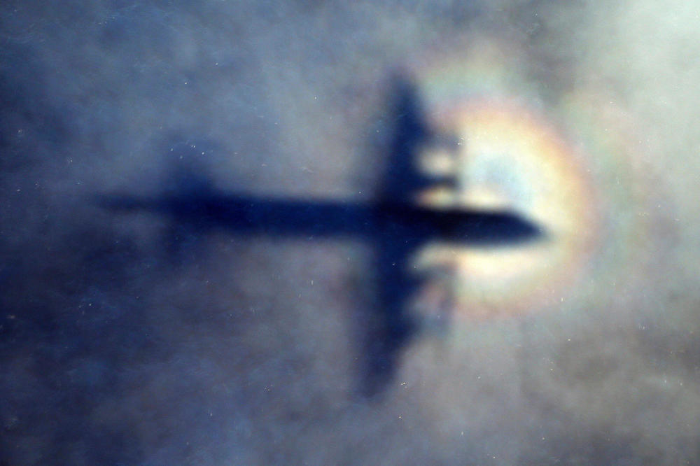 GUGL MAPE KRIJU ODGOVOR: Pilot tvrdi da zna tačno gde se nalazi nestali malezijski avion MH370! Ova oblast nije dosad pretraživana! (VIDEO)