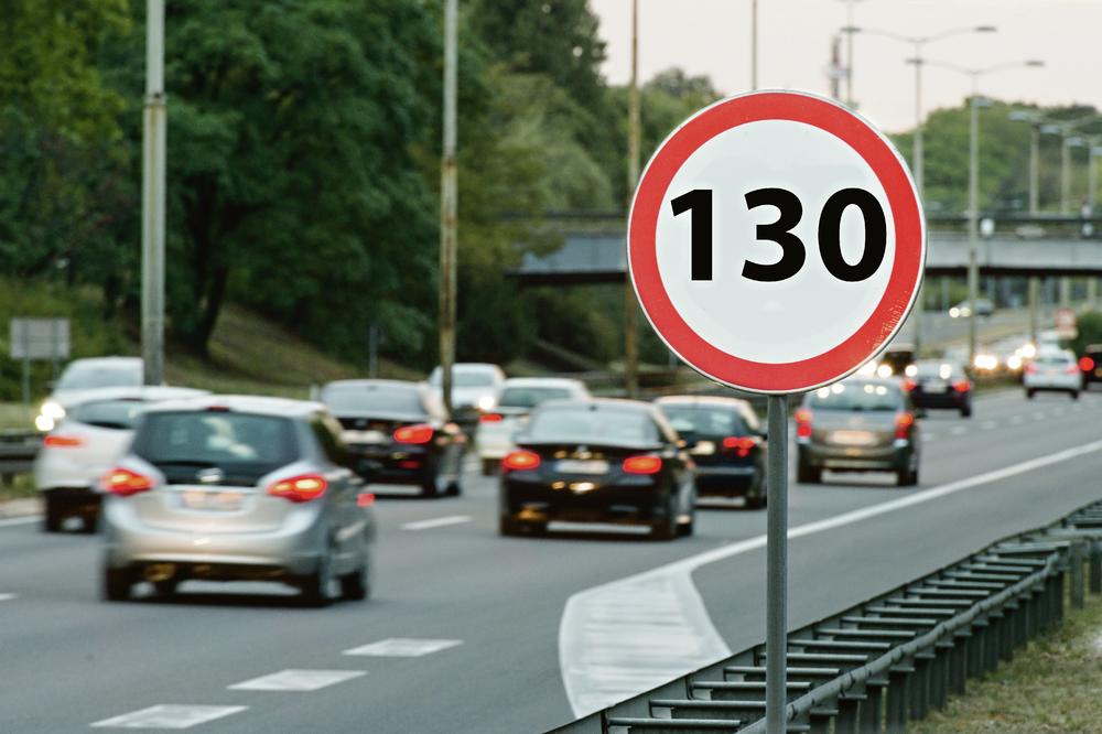VAŽNA VEST ZA SVE VOZAČE U SRBIJI: Ministarstvo promenilo propise o saobraćajnoj signalizaciji UBUDUĆE I NOVA NAREDBA