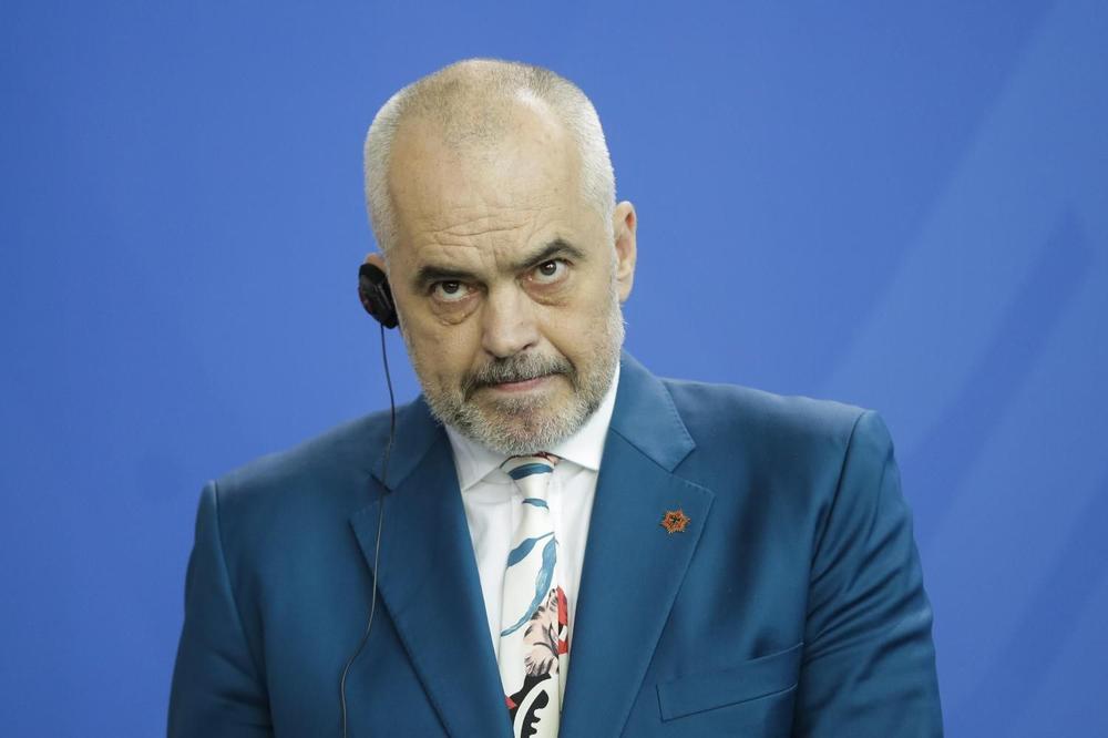PRVI ČOVEK ALBANSKE POLICIJE PODNEO OSTAVKU: Rama mu već našao zamenu