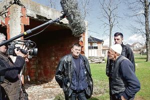 NE DAJU JE U BESCENJE: Srbi s Kosmeta poklanjaju i prepisuju zemlju SPC da im je ne otmu Albanci