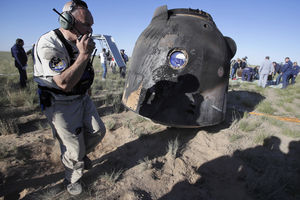 SLETELI IZ SVEMIRA: Astronauti se vratili na Zemlju nakon 168 dana! (FOTO)