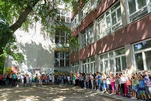 IZNENADNO UKIDANJE ŠKOLE ŠOKIRALO SUBOTIČANE: Roditelji se organizovali da spasu  OŠ Miloš Crnjanski od zatvaranja
