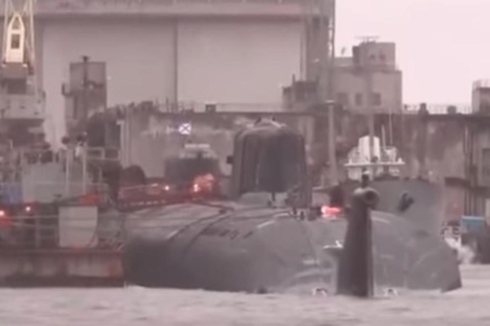 PUTINOVI GOSPODARI MORA: Rusija dobija nove podmornice s NUKLEARNIM PODVODNIM DRONOVIMA! (VIDEO)