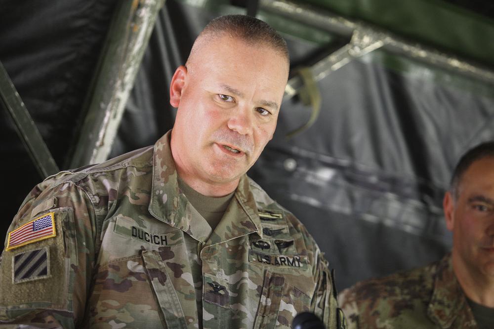 PRIMOPREDAJA U SUBOTU: Roj Makareg novi komandant baze Bondstil na Kosovu