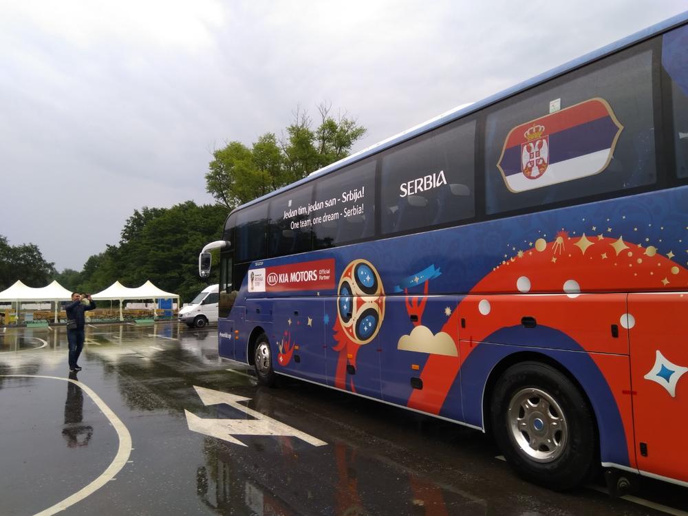 autobus spreman za srpske fudbalere