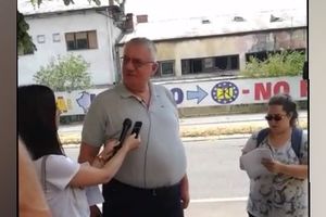 ŠEŠELJ ISPRED SPECIJALNOG SUDA: Procesi protiv Zvezdana Jovanovića i Legije su režirani, tražićemo da se obnove (KURIR TV)