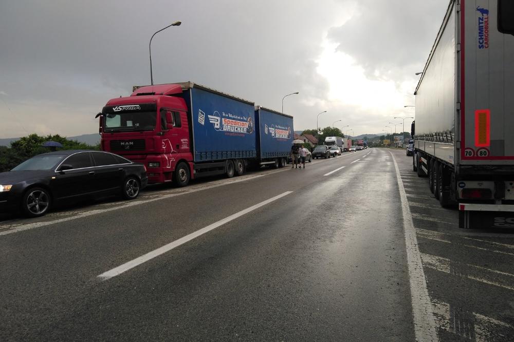 PROTESTI ZBOG CENE GORIVA: Vozači stali u Banjaluci i Mostaru, blokade izostale u drugim većim gradovima