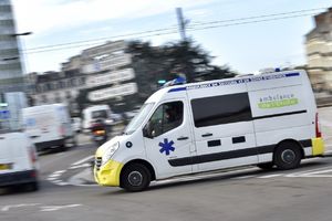 UŽAS U FRANCUSKOJ: Autobus pun dece survao se niz padinu, 21 osoba povređena