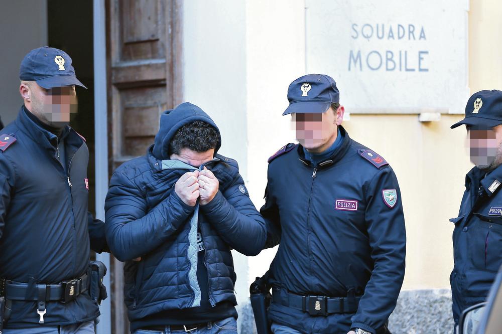 ZA MANJE OD MINUT UKRAO 70 GUČI TAŠNI: Srbin uhapšen u Italiji godinu dana nakon krađe!