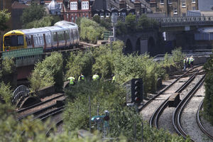 DETALJI NESREĆE U LONDONU: Tri mladića koje je pregazio voz su bili grafiti umetnici