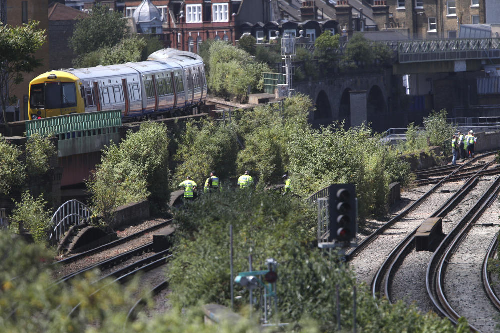 DETALJI NESREĆE U LONDONU: Tri mladića koje je pregazio voz su bili grafiti umetnici