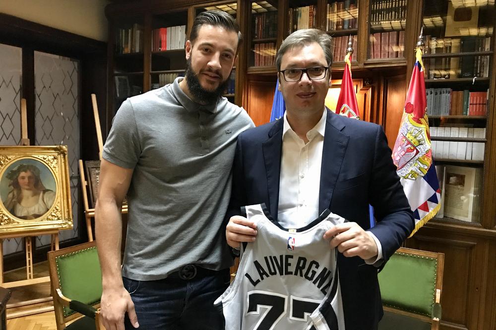 VUČIĆ SA NBA KOŠARKAŠEM Lovernj: Kad završim karijeru, živeću u Srbiji