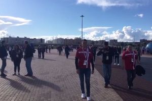 TEMPERATURA RASTE U KALINJINGRADU: Pogledajte atmosferu oko stadiona dva sata pred početak meča Srbije i Švajcarske (KURIR TV)