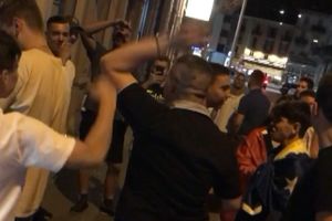 PODIVLJALI! SKANDAL U ŠVAJCARSKOJ: Albanci sa zastavom tzv. Kosova slavili poraz Orlova povicima Ubij Srbina! (VIDEO)