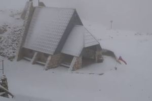 KAO DA JE JANUAR: Ekstremno hladno u Sloveniji, pao i sneg! (VIDEO)