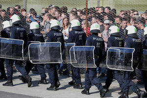 POMOĆ ZBOG SVE VEĆEG BROJA MIGRANATA: Austrija nudi svoje vojnike Balkanu i Severnoj Africi