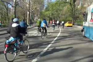 ZABRANILI AUTOMOBILE U CENTRAL PARKU: Poslednjeg  četvorotočkaša ispratili sinoć iz njujorške oaze! (VIDEO)