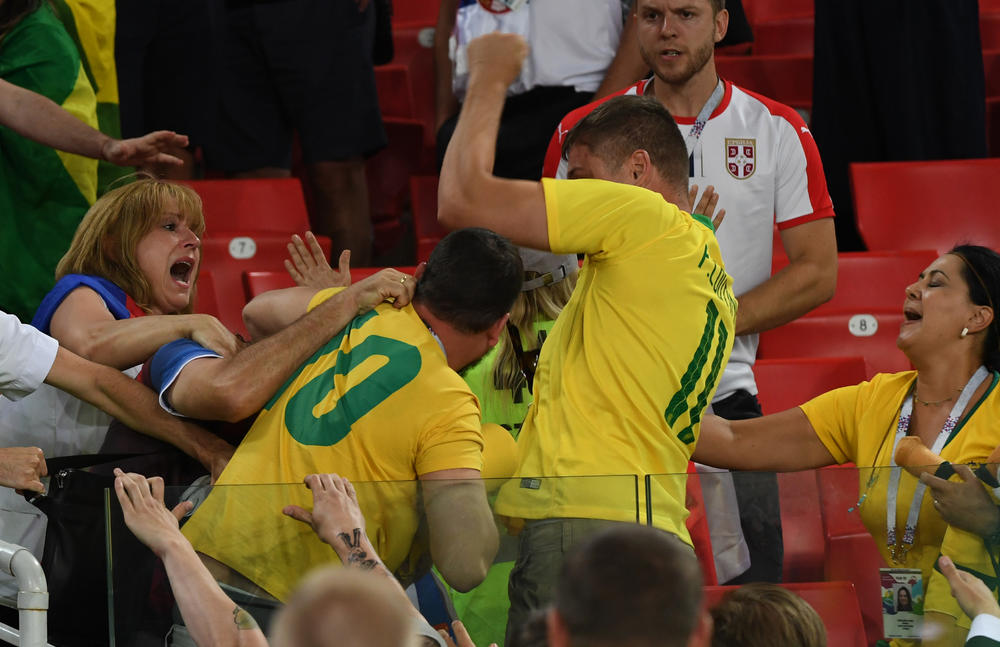 <p>Fudbaleri Brazila savladali su Srbiju u poslednjoj utakmici grupe E na Mundijalu u Rusiji.Â </p>