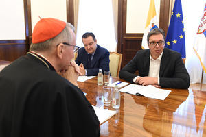 DRŽAVNI SEKRETAR VATIKANA PRVI PUT U POSETI BEOGRADU: Vučić i kardinal Parolino o unapređenju dijaloga na najvišem nivou