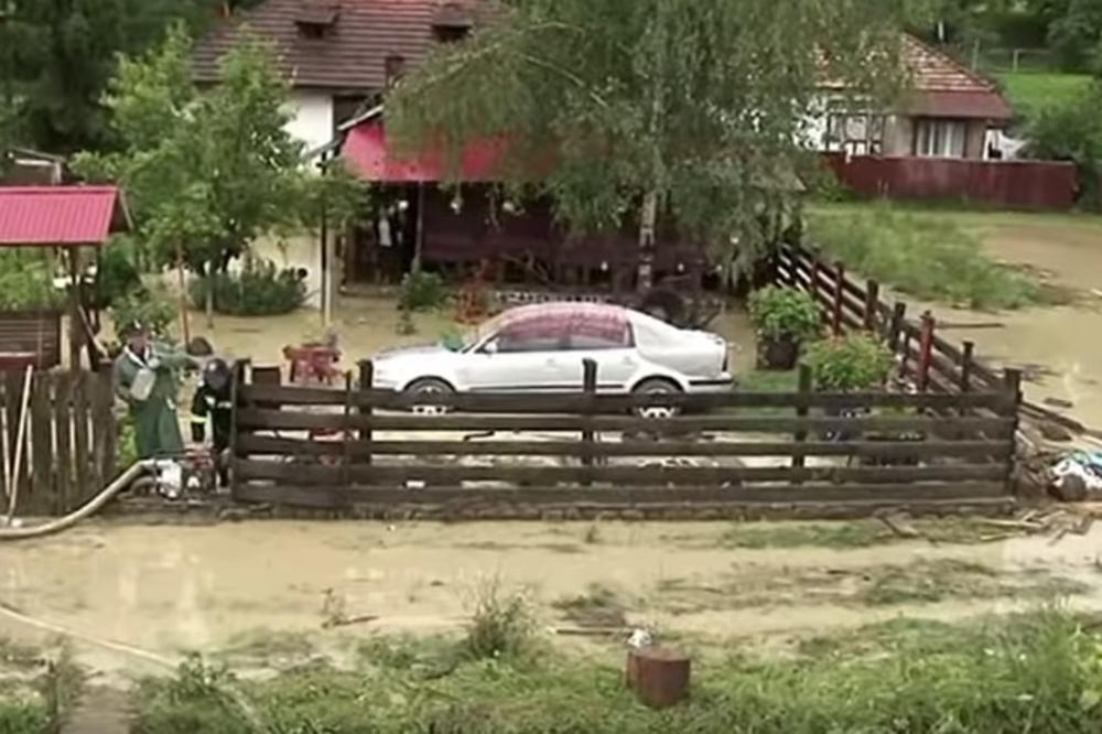 POTOP U RUMUNIJI: Poplave širom zemlje, oko 300 farmi pod vodim, stotine kuća bez struje (VIDEO)