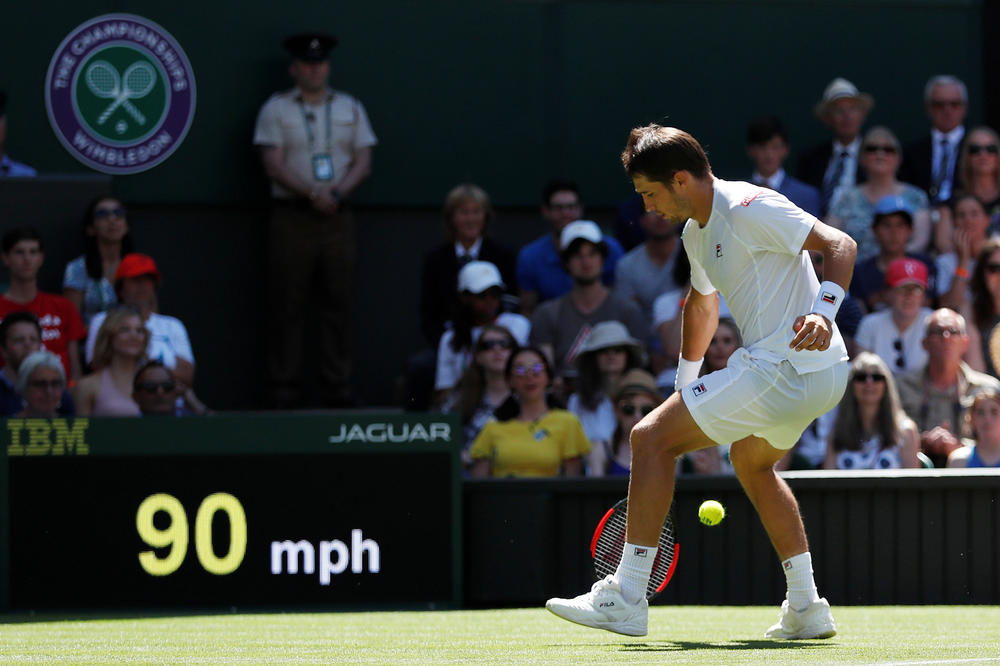 DUCI NEMOĆAN PROTIV RODŽERA: Federer lako protiv Lajovića na startu Vimbldona (VIDEO)