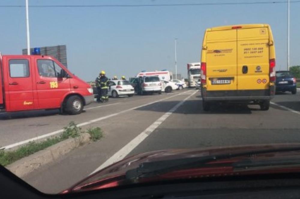 SAOBRAĆAJKA KOD ORLOVAČE: Povređeno petoro, od toga troje dece! Svi prebačeni u Urgentni centar