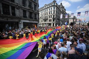 U STAVU MIRNO ZA LGBT: Britanski marinci učestvovali na  paradi ponosa u Londonu