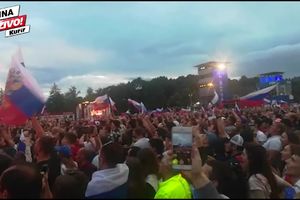 RUSI U TRANSU: Evo kako navijači u Moskvi bodre Zbornaju protiv Hrvata (KURIR TV)