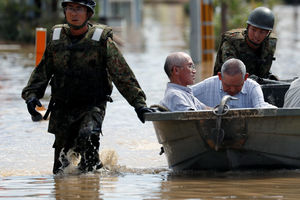 JEZIVI PRIZORI! POTOP U JAPANU: 72 umrlo, 6 MILIONA evakuisano zbog stravičnih poplava (FOTO)