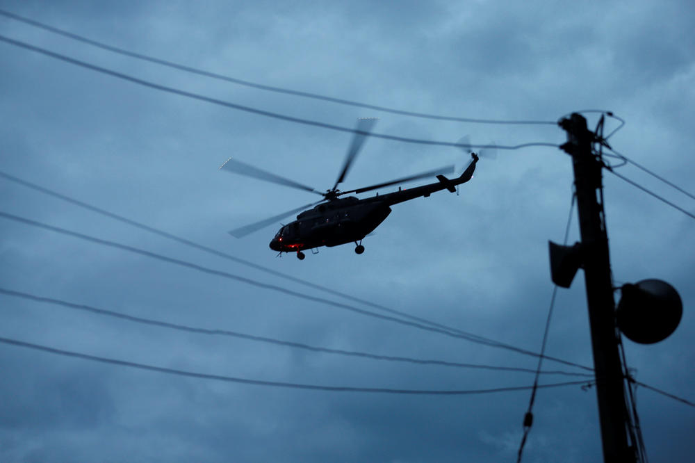 PO HITNOM POSTUPKU: Dečaci spaseni iz pećine na Tajlandu helikopterom prevezeni u najbližu bolnicu (FOTO, VIDEO)