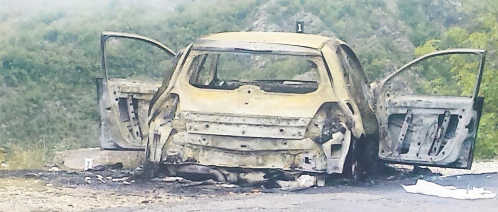Uništavanje dokaza  zapaljeni reno megan koji su koristile ubice radomira đuričkovića 10. oktobra 2016. đuričković je bio kum prve žrtve ovog rata gorana radomana 
