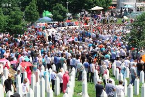 JAPANSKA PROFESORKA TVRDI: U Srebrenici NIJE BILO GENOCIDA! A onda otvoreno progovorila o Hagu, Hirošimi, Americi...