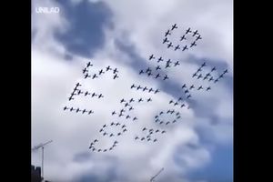 ENGLEZI PRIREDILI SPEKTAKL NA NEBU! Sa 118 aviona poslali poruku koja je ODUŠEVILA ČITAV SVET! (VIDEO)