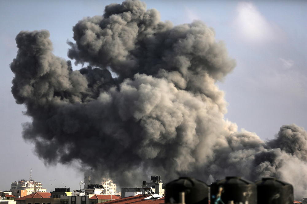 POČELO MASOVNO BOMBARDOVANJE GAZE: Izraelci se svete Hamasu za nedavne napade (VIDEO)