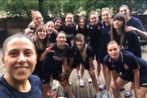 VREME JE ZA JADRANKE! Seniorke poslale sjajnu poruku podrške mladim košarkašicama Srbije pred finale Evrobasketa! (VIDEO)