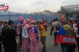 NAVIJAČI OKUPIRALI CENTAR MOSKVE: Francuzi i Hrvati čekaju prvi sudijski zvižduk! (KURIR TV)