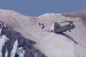 PLANINAR PORUČIO DA HOĆE DA SE UBIJE: Spasioci krenuli u potragu i našli ga na vrhu planine! Usledila je akcija kakva se viđa samo u filmovima! (VIDEO)
