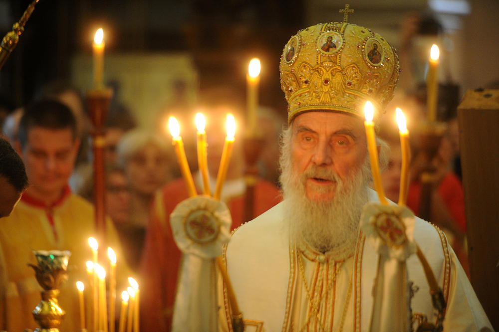 SPC OBELEŽAVA 100 GODINA OD SMRTI ROMANOVIH: Irinej držao liturgiju u ruskoj crkvi, potom krenula litija