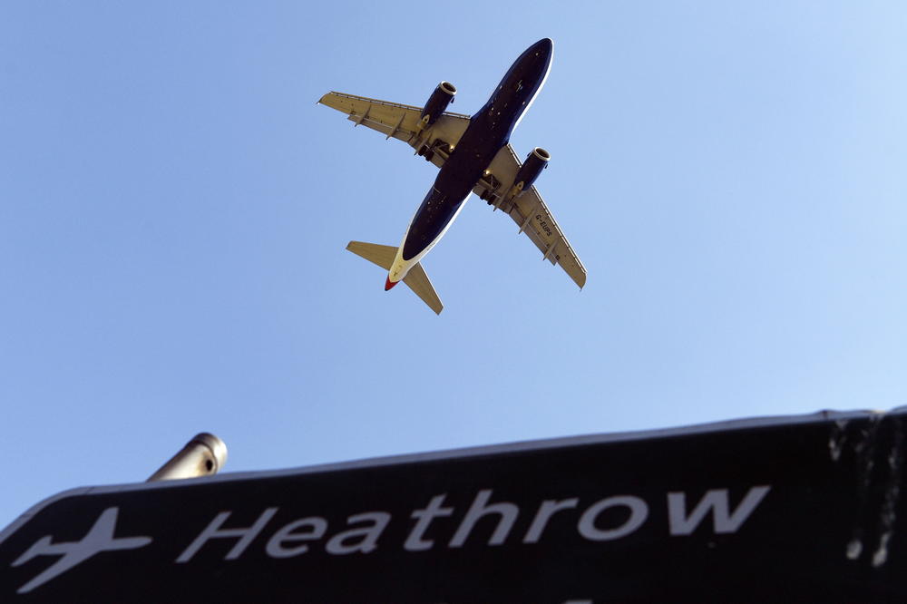 KRAJ DRAME NA LONDONSKOM AERODROMU: Ponovo uspostavljeni letovi na Hitrou posle prekida zbog drona