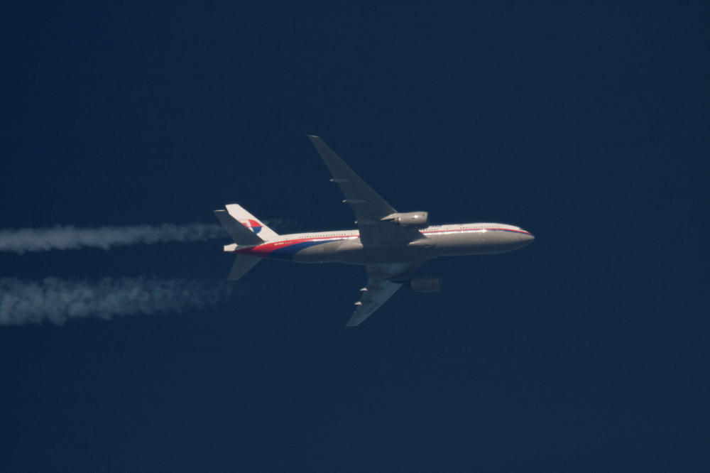 NAJLUĐA TEORIJA O OBARANJU MH370: Otmičari provalili u kokpit, podavili putnike, a iza svega stoje RUSI (VIDEO)