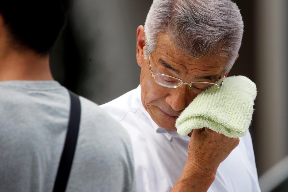 KATASTROFALNE VRUĆINE U JAPANU: 80 mrtvih zbog toplotnog udara, 35.000 tražilo pomoć lekara (FOTO)