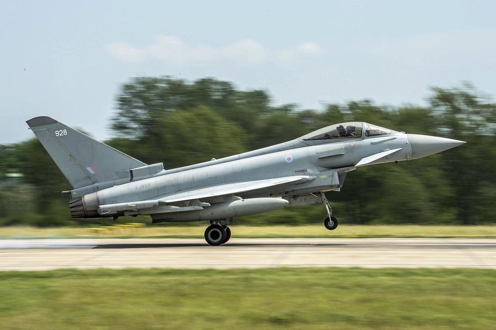PANIKA U NATO ZBOG RUSKOG BOMBARDERA: Britanci podigli TAJFUNE jer se ruski avion kretao ka njima!