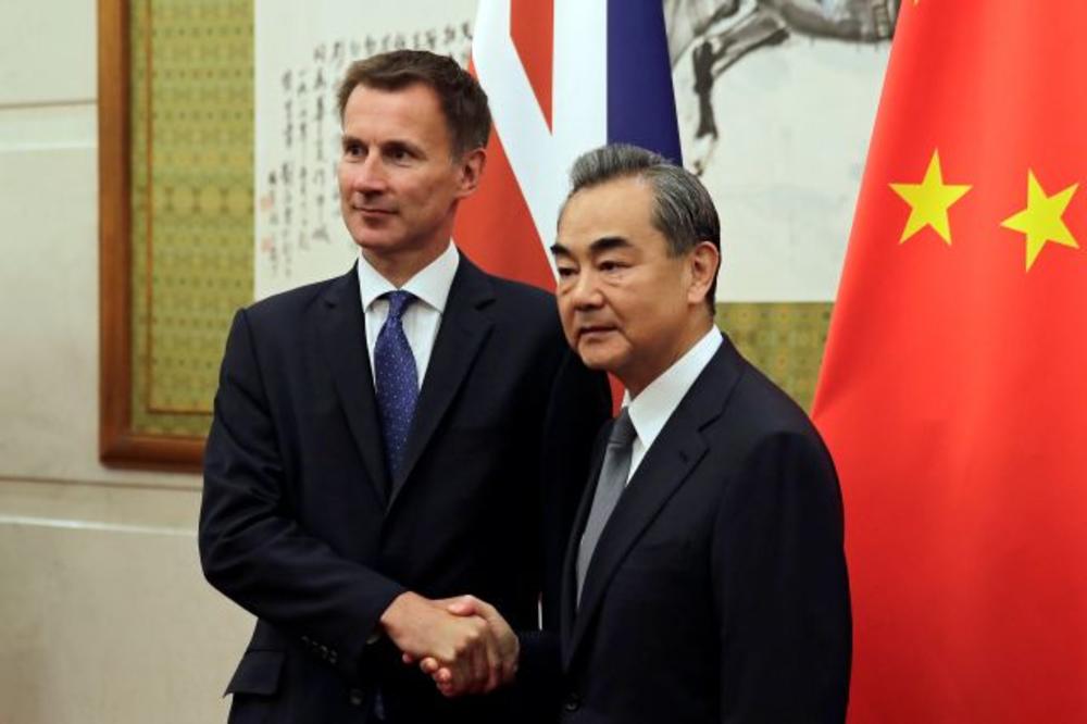 BLAM NOVOG BRITANSKOG MINISTRA SPOLJNIH POSLOVA: U Pekingu je suprugu Kineskinju predstavio kao Japanku